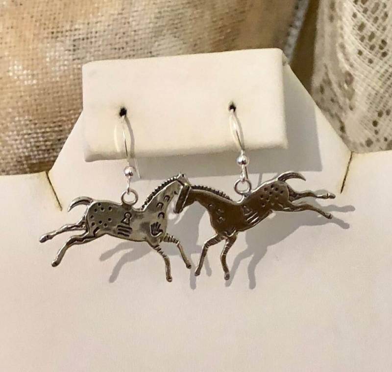 sterling Silber Pferd Mit Symbolen Ohrringe 396 von SandyNationJewelry