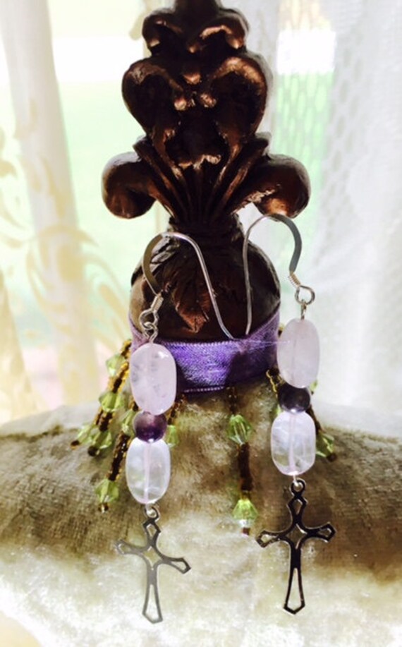 sterling Silber Rosenquarz Und Amethyst Ohrringe Mit Kreuz 432 von SandyNationJewelry