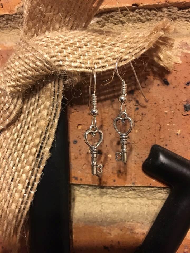 sterling Silber Schlüssel Ohrringe von SandyNationJewelry