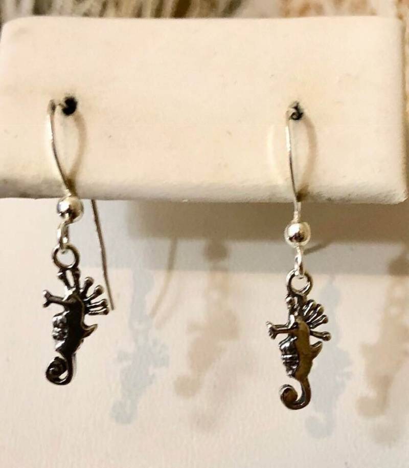 sterling Silber Seepferdchen Ohrringe 320 von SandyNationJewelry