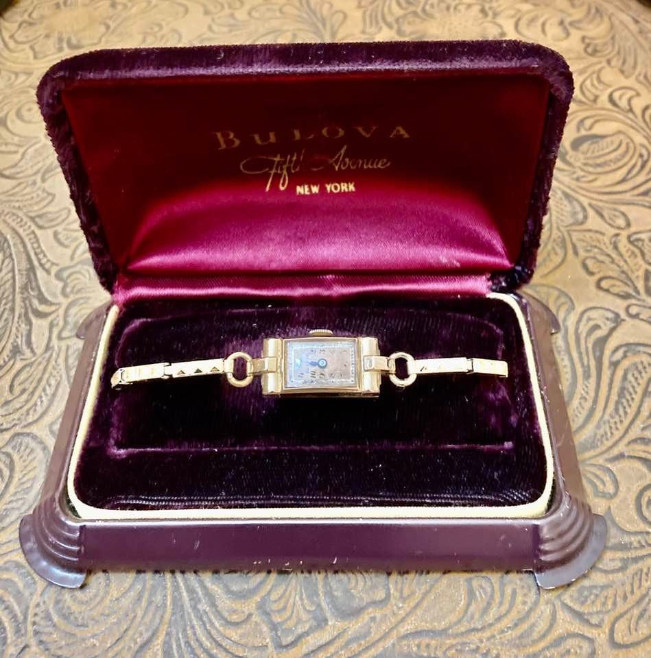 Vintage Bulova Damen Armbanduhr 14K Gold Filled Gf13 von SandyNationVintage