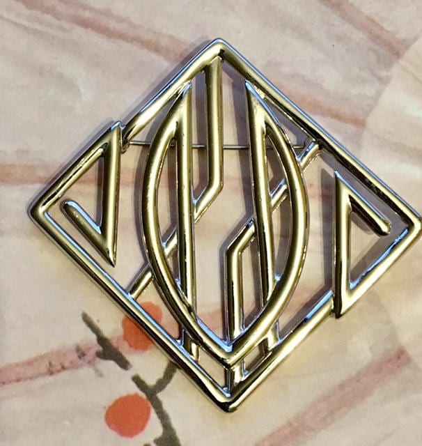 Vintage Monet Silber Ton Monogramm Stil Brosche 198 von SandyNationVintage