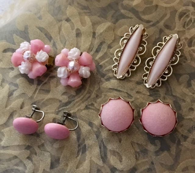 Vintage Pinke Acryl Ohrringe - 4 Paar 579 von SandyNationVintage