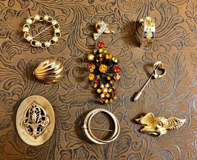 Vintage Sortiment Broschen 108 von SandyNationVintage