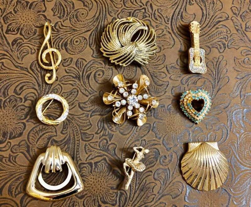 Vintage Sortiment Broschen 117 von SandyNationVintage