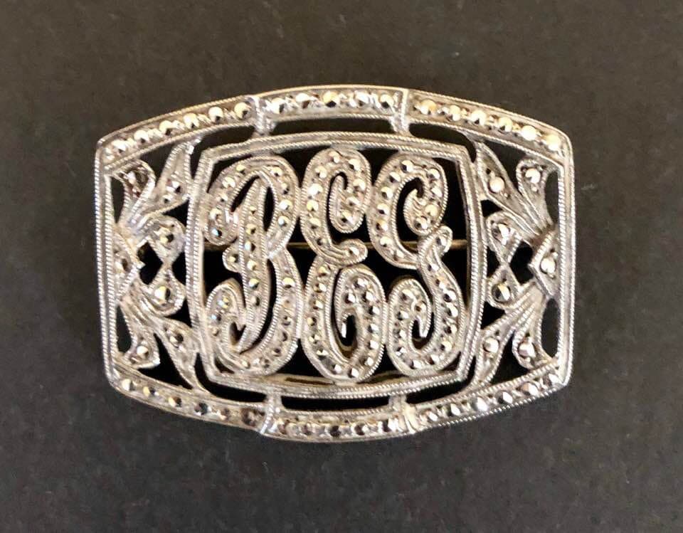 Vintage Sterling Silber Beg Markasit Initial Brosche 372 von SandyNationVintage
