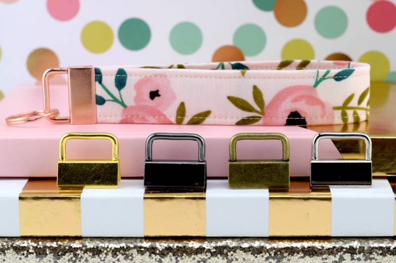 Schlüsselanhänger - Erhältlich in Jedem Druck Aus Unserem Shop von SandyPawsCollarCo