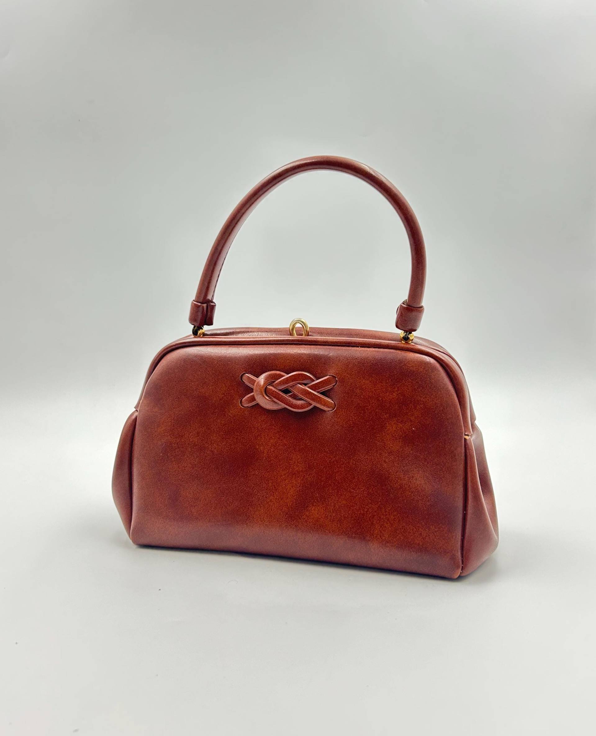 Vintage Cognac Kunstleder Henkeltasche 70S Retro Handtasche Vintage Cognac Kunstleder Henkeltasche 70S Retro Handtasche von SandyVintageBoutique