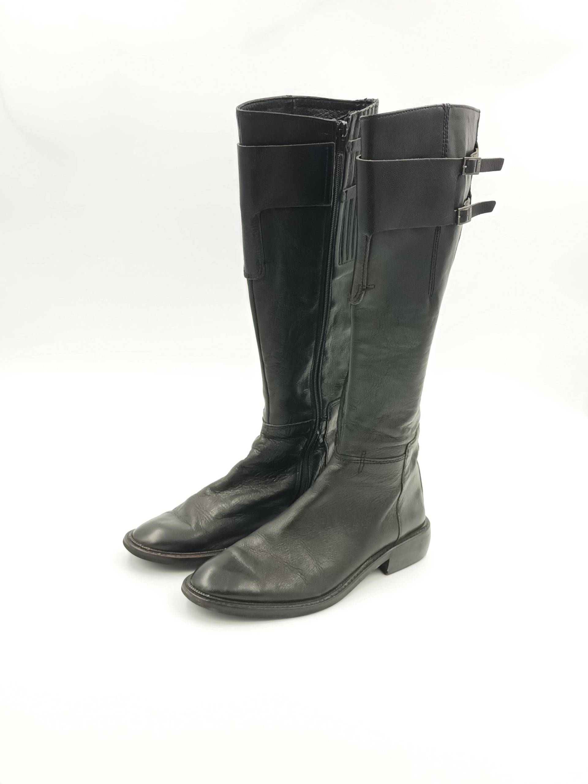 Vintage Dkny Schwarze Leder Kalb Stiefel, Mandel Kappe | Eu 36 Vintage Dkny Schwarze Leder Kalb Stiefel, Mandel Kappe | Eu 36 von SandyVintageBoutique