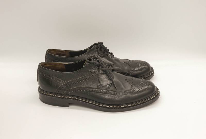 Vintage Lloyd Brogue Schuhe Mit Flügelspitze Aus Schwarzem Leder - Größe 47Eu Vintage Lloyd Brogue Schuhe Mit Flügelspitze Aus Schwarzem Leder - Größe 47Eu von SandyVintageBoutique