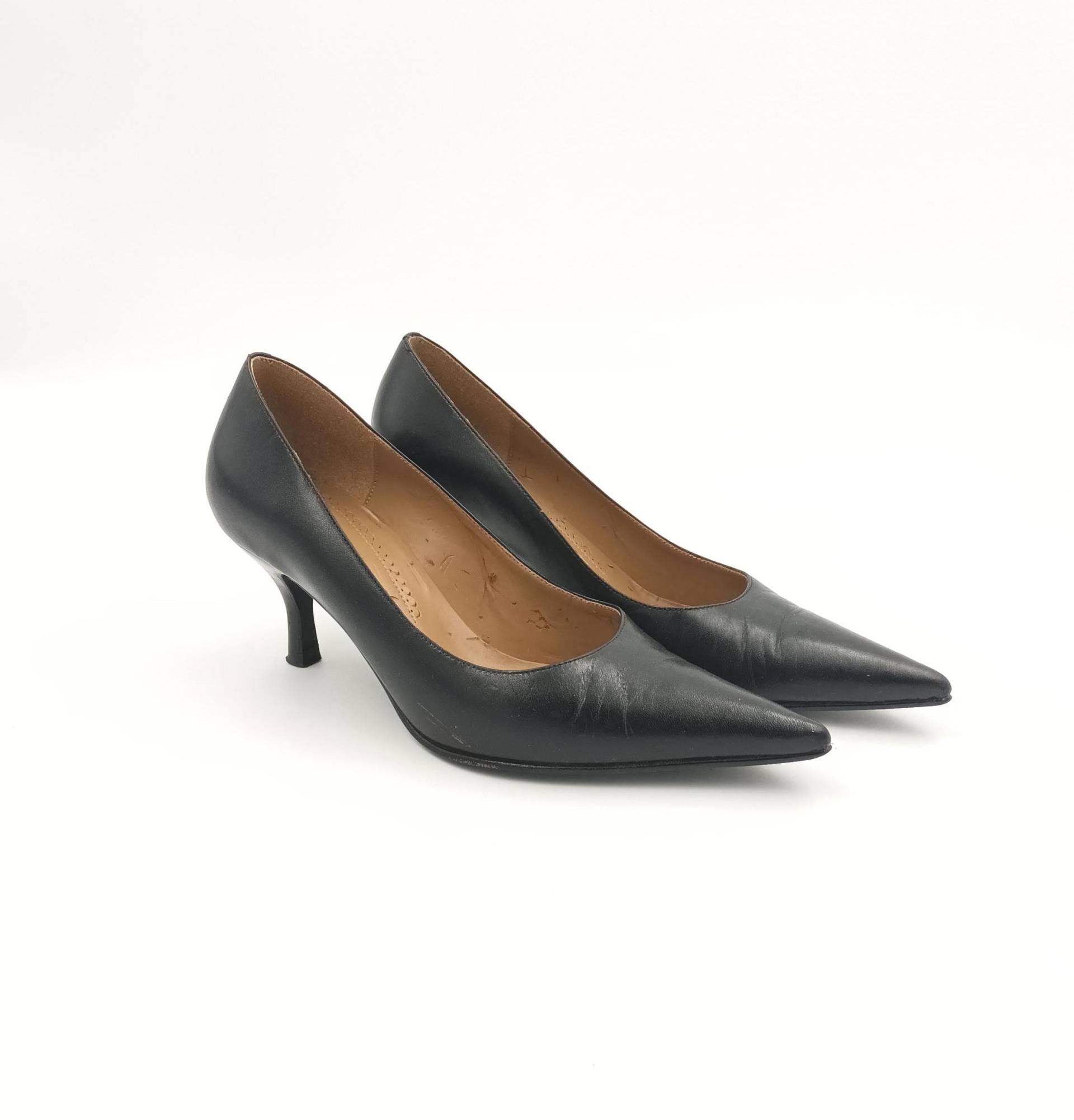 Vintage Schwarze Leder Kitten Heel Pumps - Spitze Größe 36 Eu Vintage Schwarze Leder Kitten Heel Pumps - Spitze Größe 36 Eu von SandyVintageBoutique