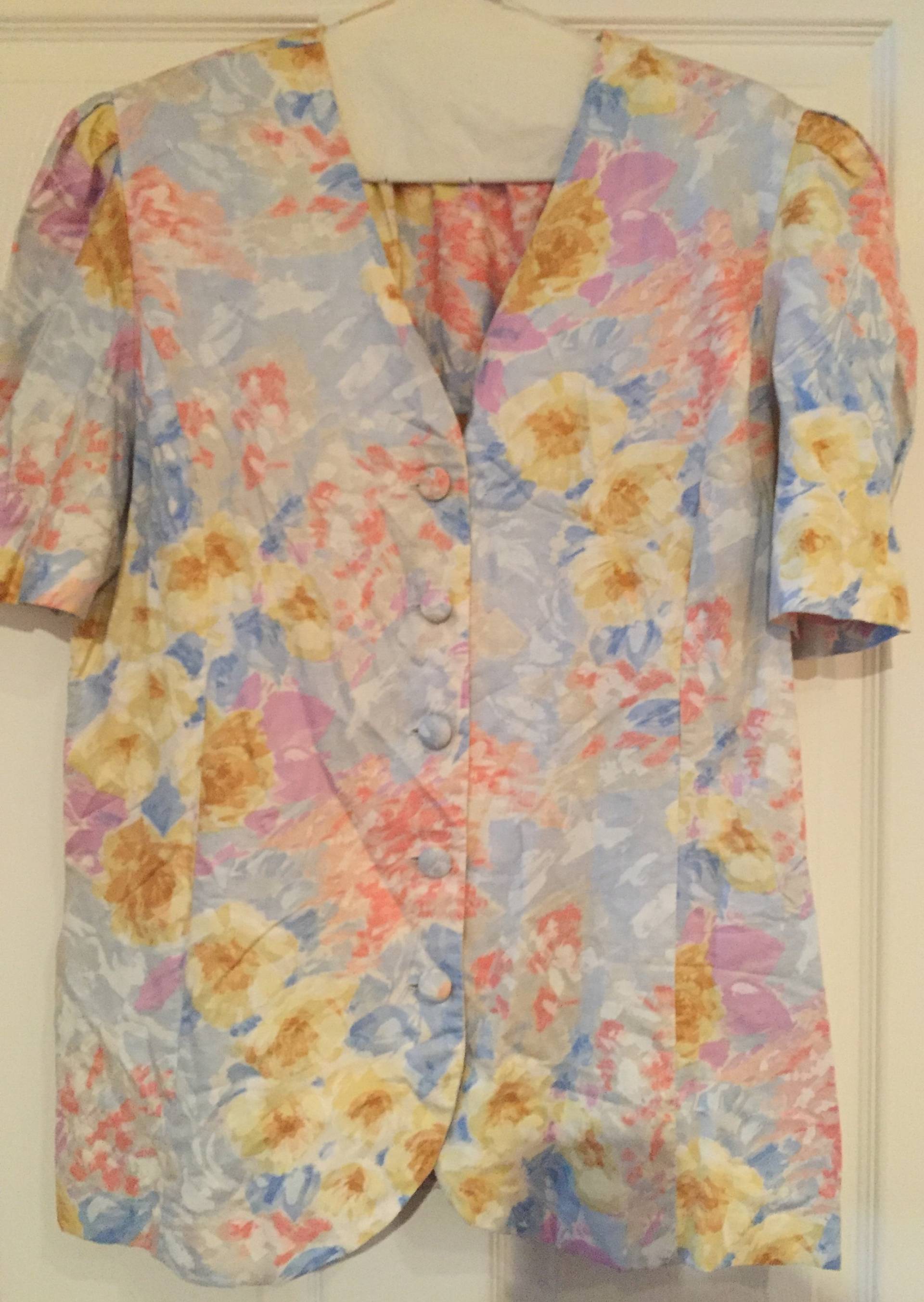 Für Frühjahr-Sommer Vtg. 80Er Jahre Wagen Gericht 2Piece Ss Jacke Rock Kleid Set-Lt Blau Pastell Blumen Für Frühjahr-Sommer Vtg. 80Er Jahre Wagen Gericht 2Piece Ss Jacke Rock Kleid Set-Lt Blau Pastell Blumen von SandysStuffStore
