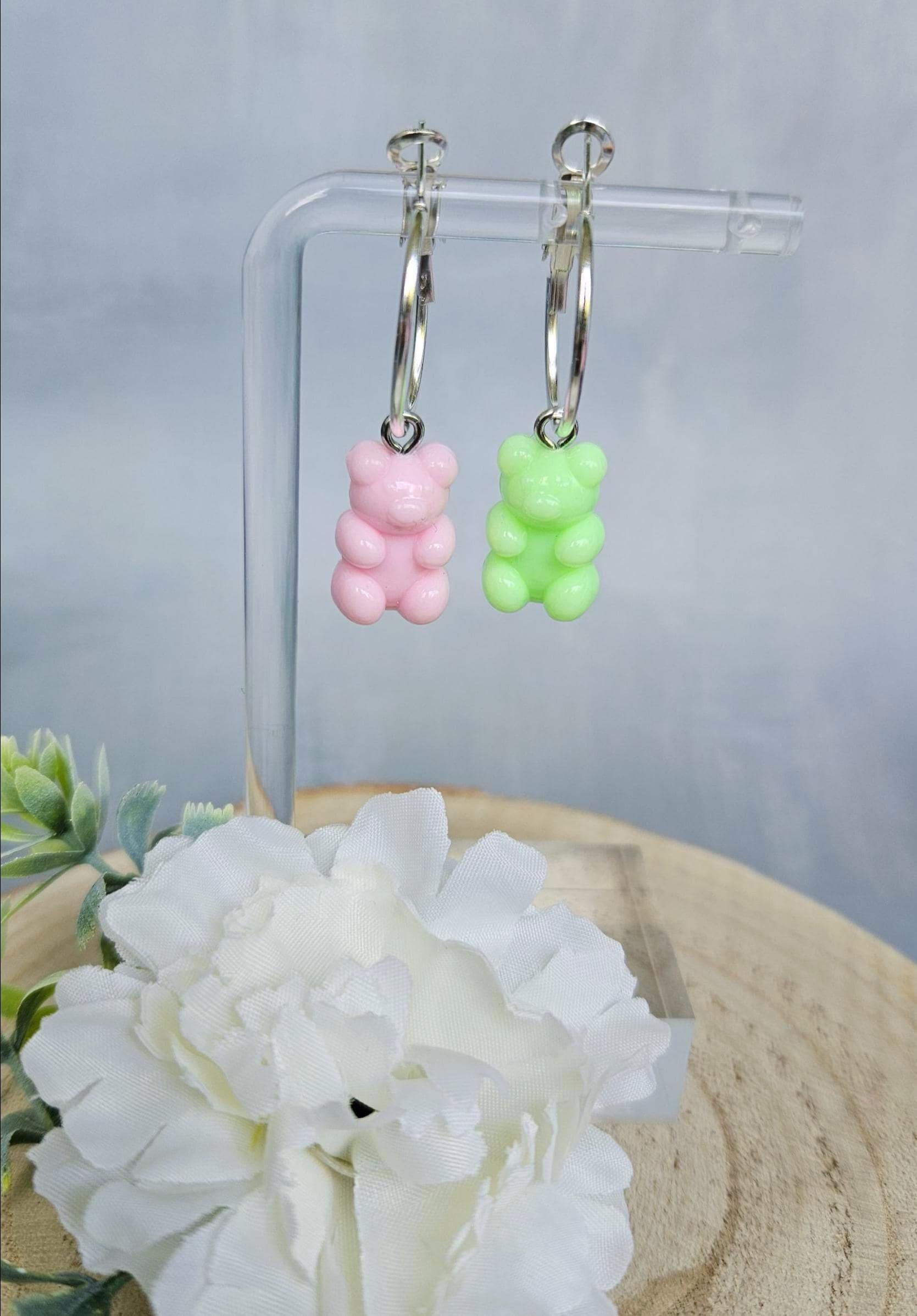 Creolen Mit Gummibärchen - Süße Silberfarbene Ohrringe | 2 cm | Lustiger Schmuck Geschenkidee Handmade von SandysWelt25