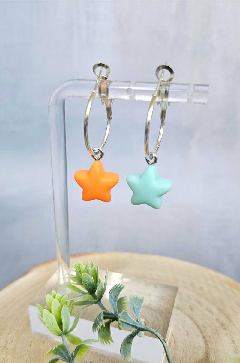 Creolen Silberfarben - 2, 0 cm Süße Ohrringe Mit Sternen von SandysWelt25