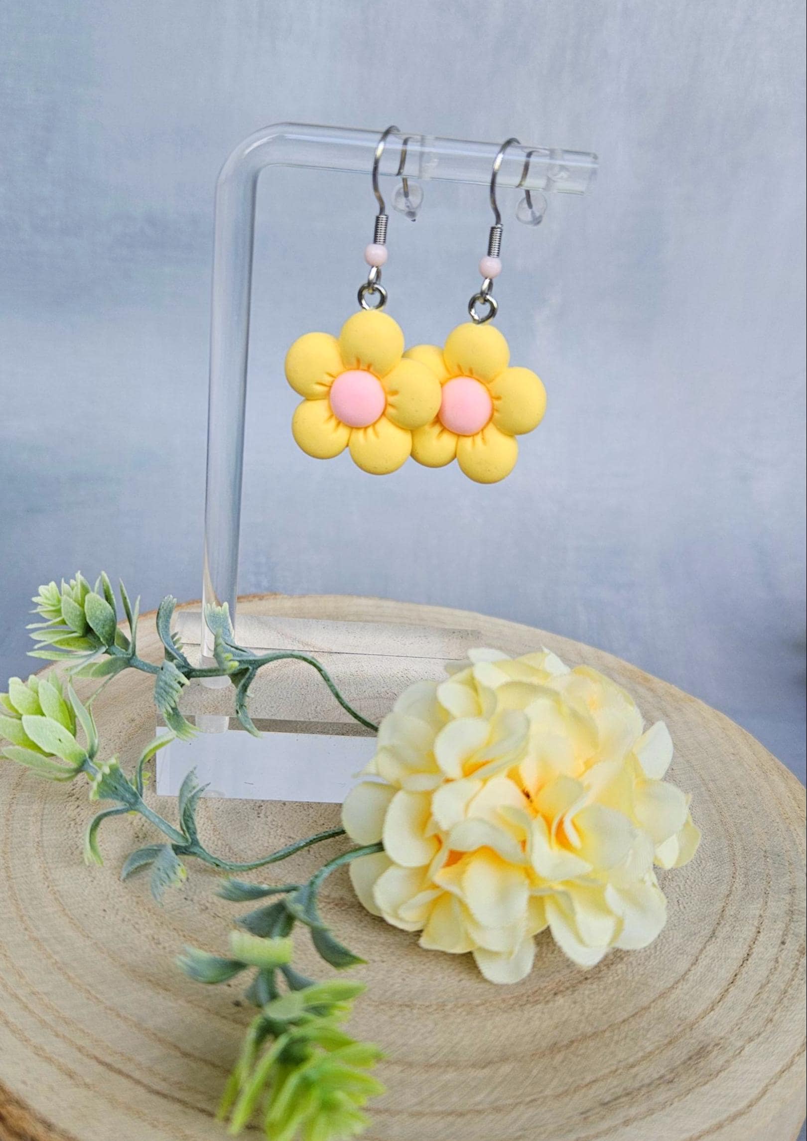 Ohrringe Blümchen - Süße Blume Ohrhänger von SandysWelt25