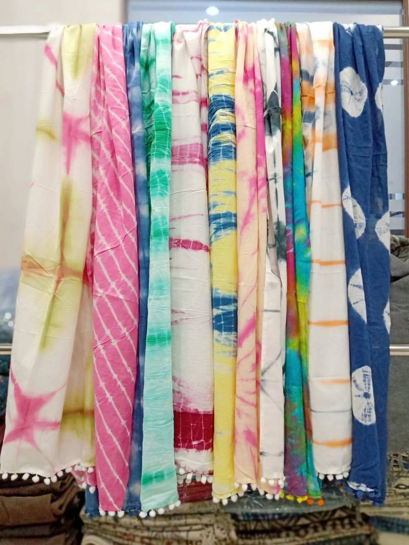 5 Pc Mix Großhandel Sindan Hand Gefärbt Schals Tye N Schal Baumwolle Bunte Stola Frauen Party Tragen Größe 22 X 72" von Sanganericottonstole