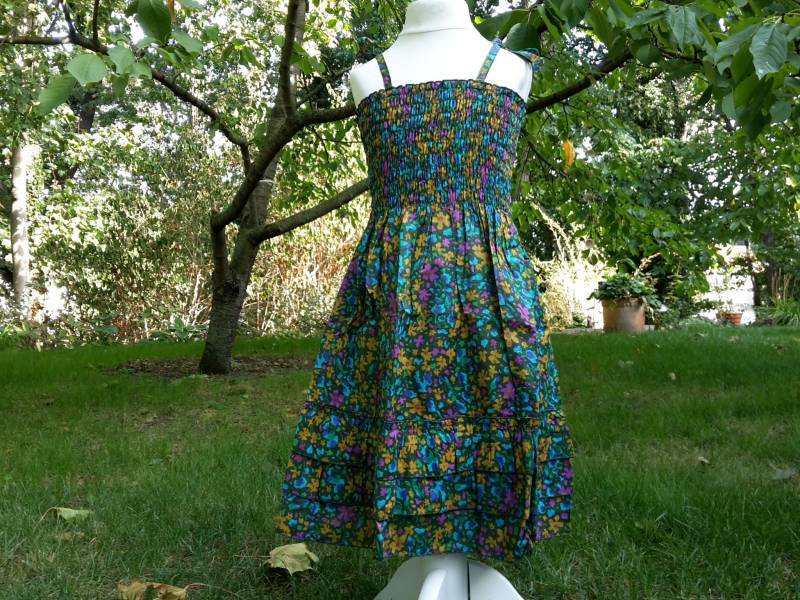 Mädchen Sommerkleid Baumwolle Gr. 98/104 Bunt Bedruckt Sommer Urlaub Strand Kleid Kinder Psy Goa Hippie Hängerchen Volantkleid Grün von SangmoLa