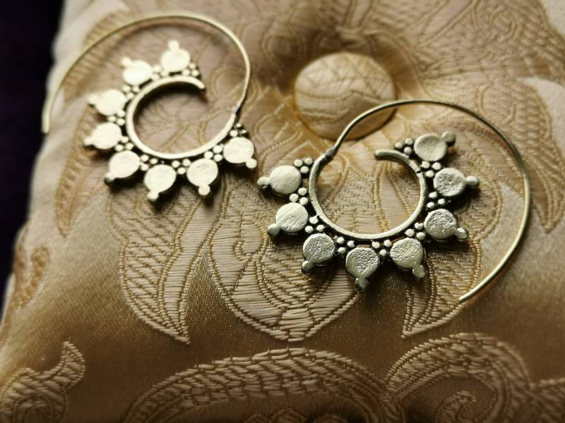 Ohrringe Spiralen Creolen "Ashta" Ethno Goa Symbol Messing Gipsy Elfe Fee von SangmoLa