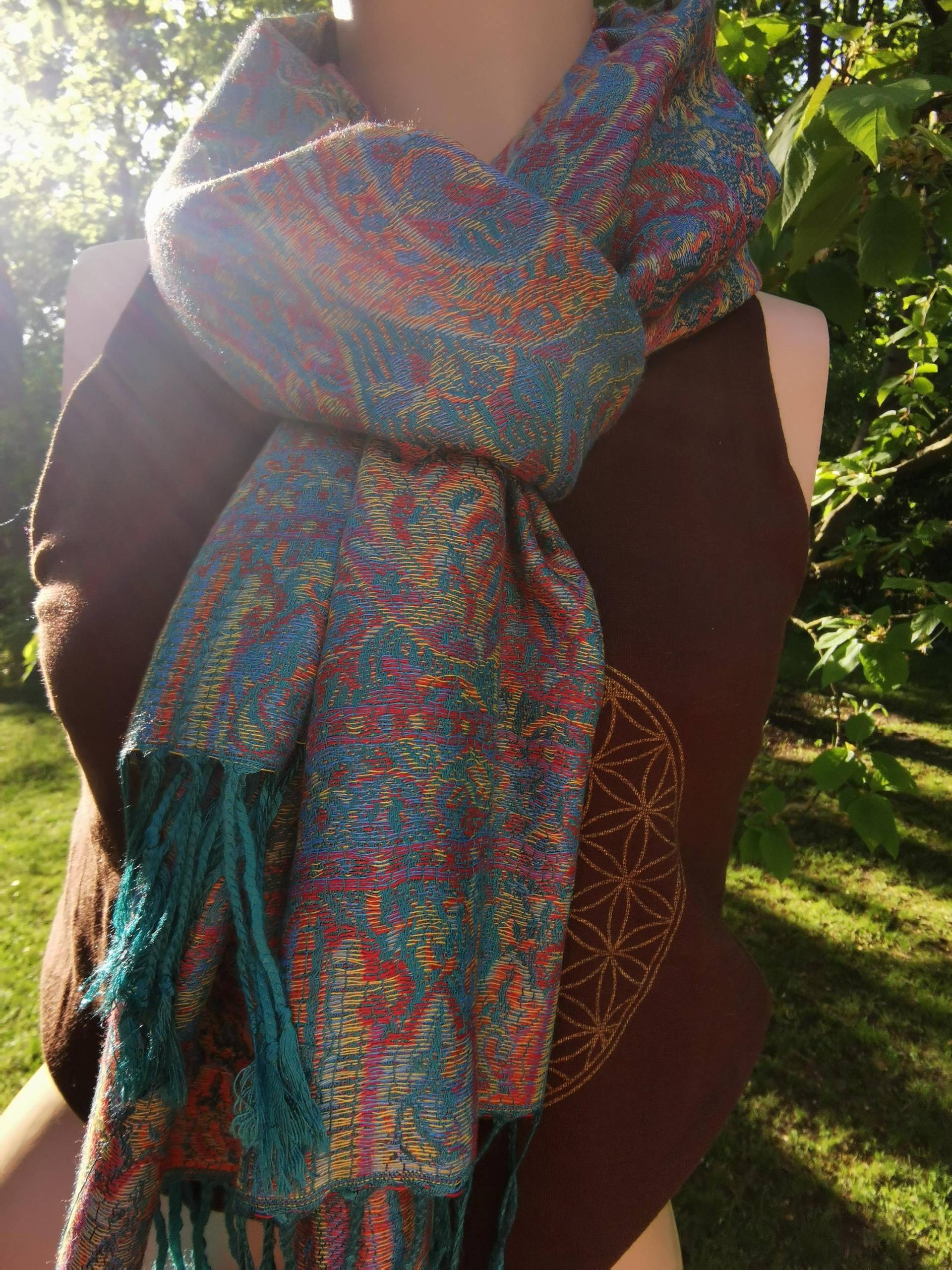 Paisley Schal Umschlagtuch Weich Fließend Ethno Boho Mit Fransen Türkis Smaragd Bunt Paisley Schal Umschlagtuch Weich Fließend Ethno Boho Mit Fransen Türkis Smaragd Bunt von SangmoLa