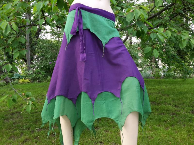 Zipfelrock Lagenlook Wickelrock Gipsy Grün Lila Wendbar Wenderock Mit Zipfeln Wadenlang Midi Hippie Festival Alternativ Larp von SangmoLa