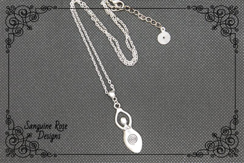 Dreifache Göttin Halskette Anhänger, Pagan Halskette, Wicca Göttin Schmuck, Silberkette, Verstellbar von SanguineRoseDesigns