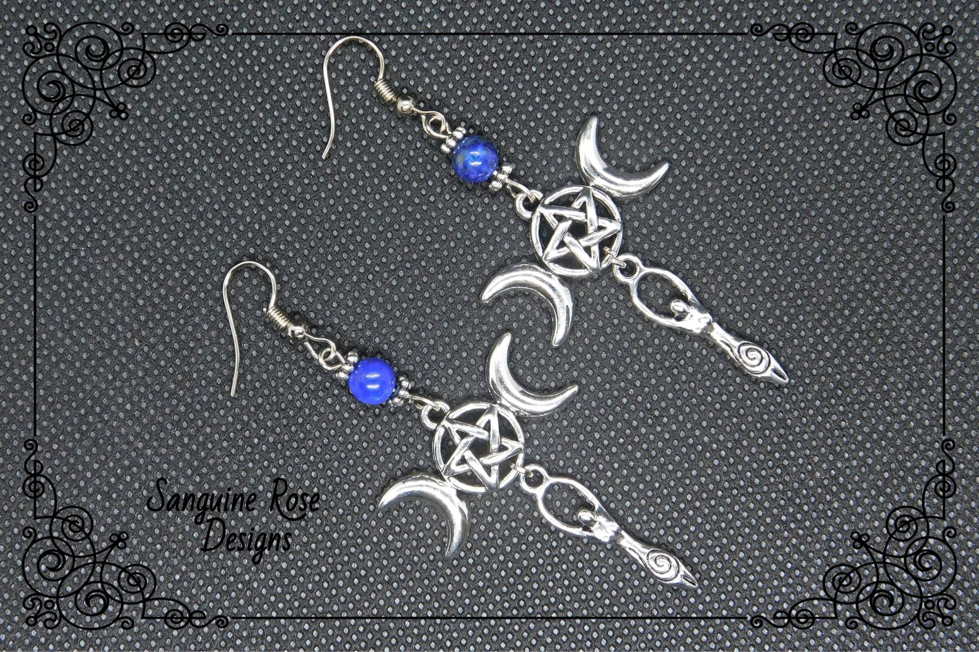 Dreifache Göttin Lapis Lazuli Ohrringe, Pagan Wicca Clip Oder Ohrhänger, Dreifach Mond Schmuck, Schmuck von SanguineRoseDesigns