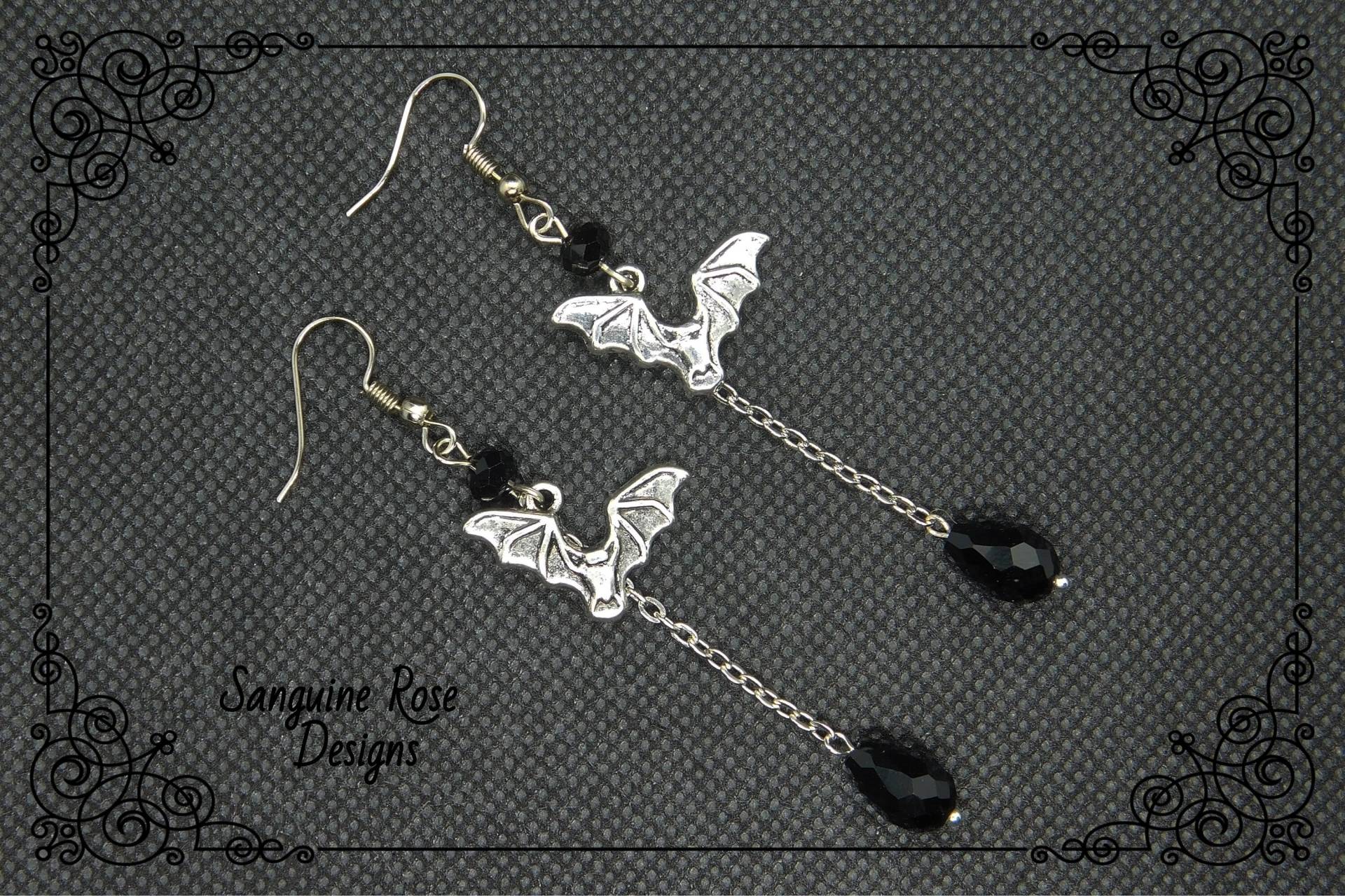Gothic Fledermaus Ohrringe, Lange Tropfen Clips Oder Ohrhänger, Silber Schmuck von SanguineRoseDesigns