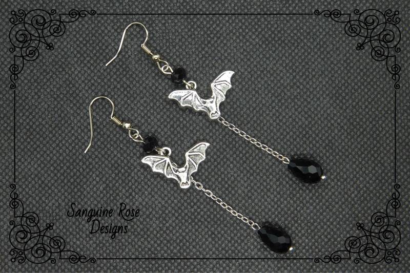 Gothic Fledermaus Ohrringe, Lange Tropfen Clips Oder Ohrhänger, Silber Schmuck von SanguineRoseDesigns