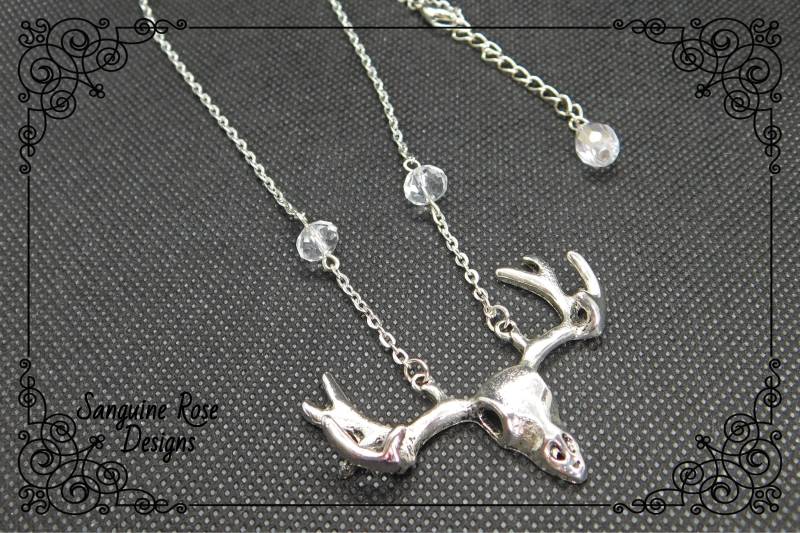Hirsch Kristall Halskette Silber Pagan Anhänger, Verstellbar von SanguineRoseDesigns