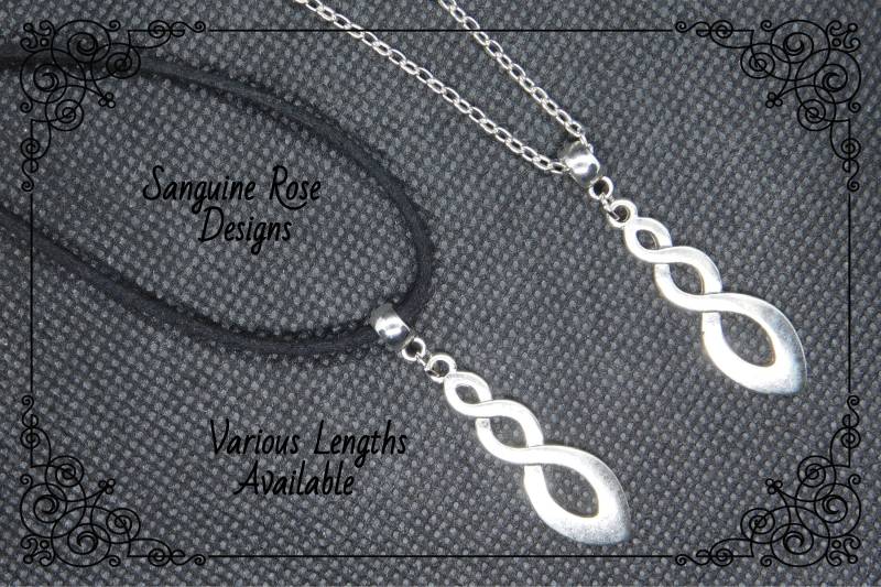 Spirale Des Lebens Anhänger Halskette, Pagan Wicca, Samt Oder Silber, Handgemacht von SanguineRoseDesigns