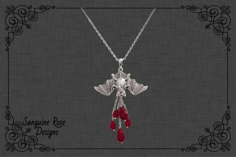 Vampirblut Fledermaus Halskette, Blutstropfen Fledermaus Anhänger, Silber Halloween, Gothic von SanguineRoseDesigns