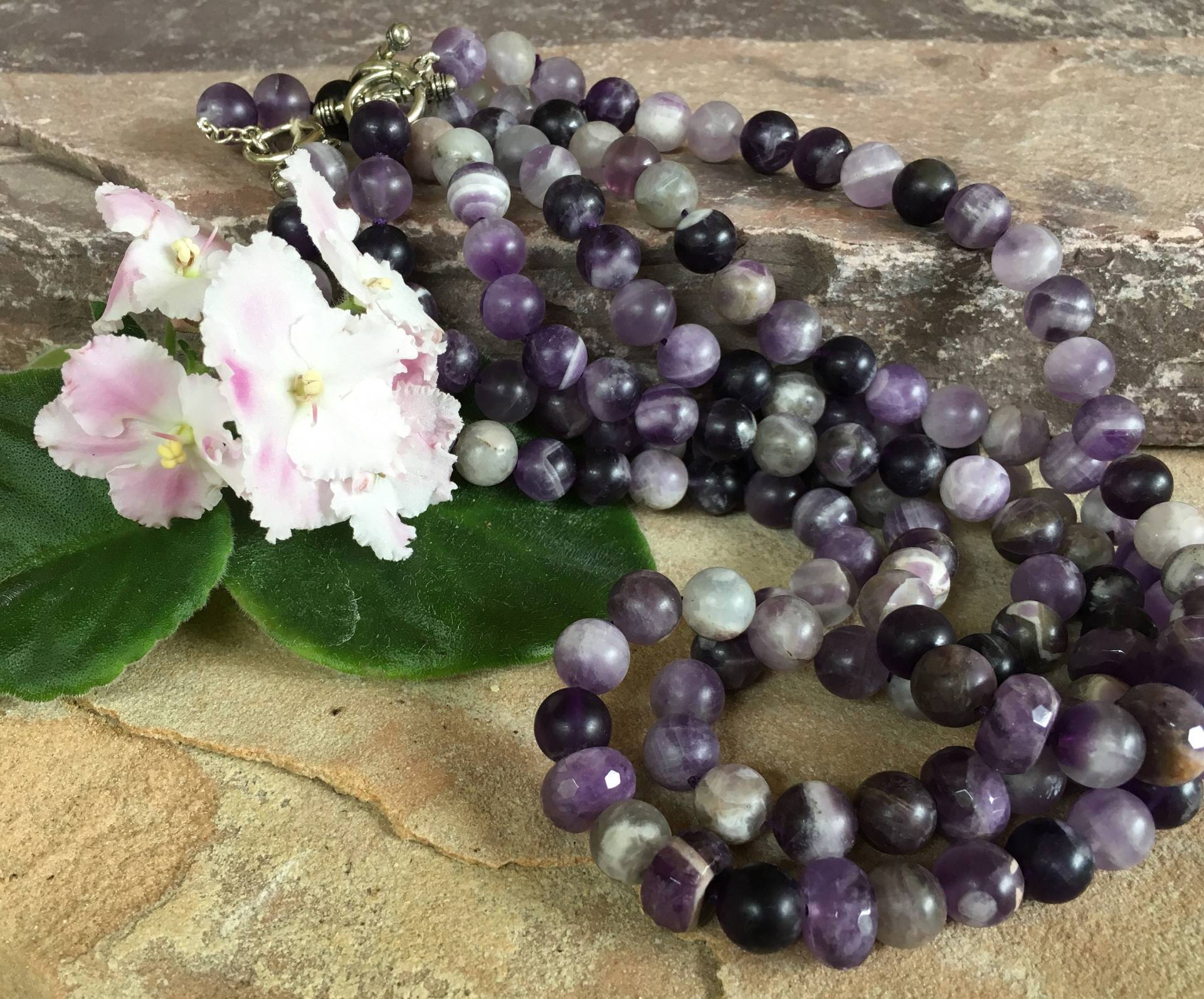 Amethyst Edelsteine, Februar Geburtsstein, 10mm Hundezahn Getrommelt Halskette, Getrommelte Runde Perlenkette, Matt von SanniesJewelry