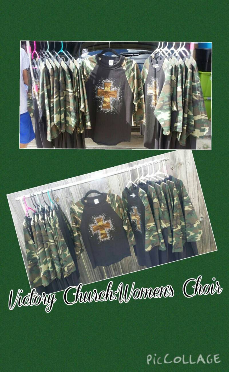 Camo-Ärmel Mit Kreuz Camo W/strass von SansBlingThings