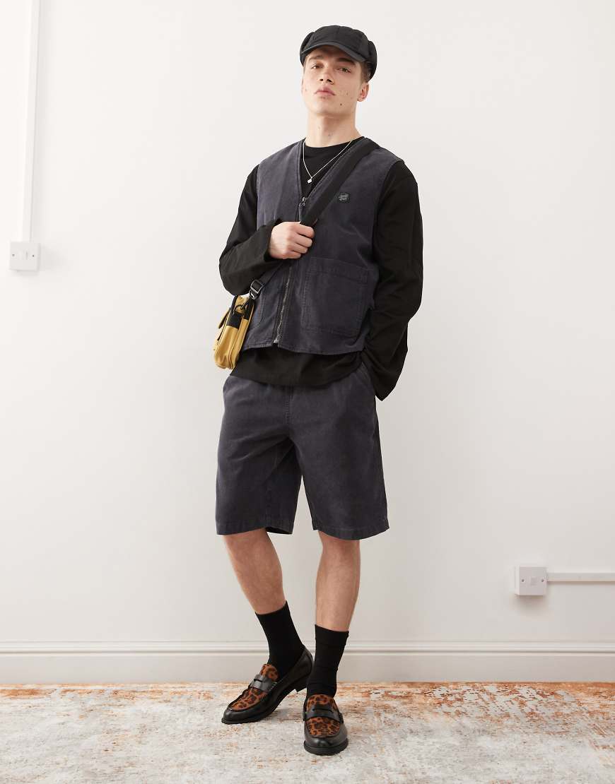 Santa Cruz - Chill - Shorts aus Jersey in verwaschenem Schwarz Santa Cruz - Chill - Shorts aus Jersey in verwaschenem Schwarz von Santa Cruz
