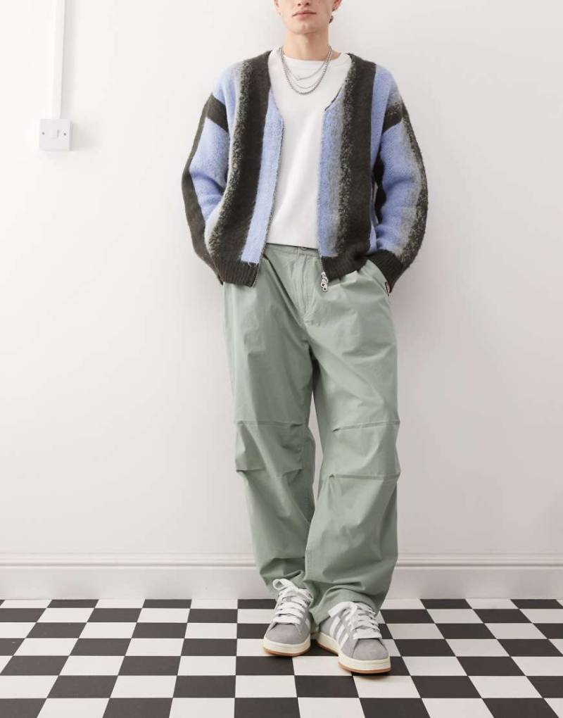 Santa Cruz - Flight - Weite Hose in Khaki-Grün von Santa Cruz