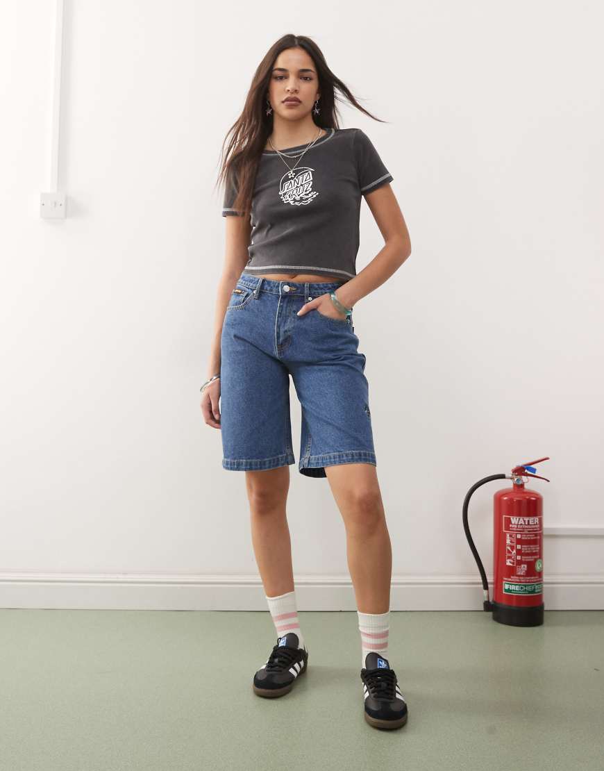 Santa Cruz - Flutter Flash - Loose-Fit-Jeans-Shorts in mittelblauer Waschung Santa Cruz - Flutter Flash - Loose-Fit-Jeans-Shorts in mittelblauer Waschung von Santa Cruz