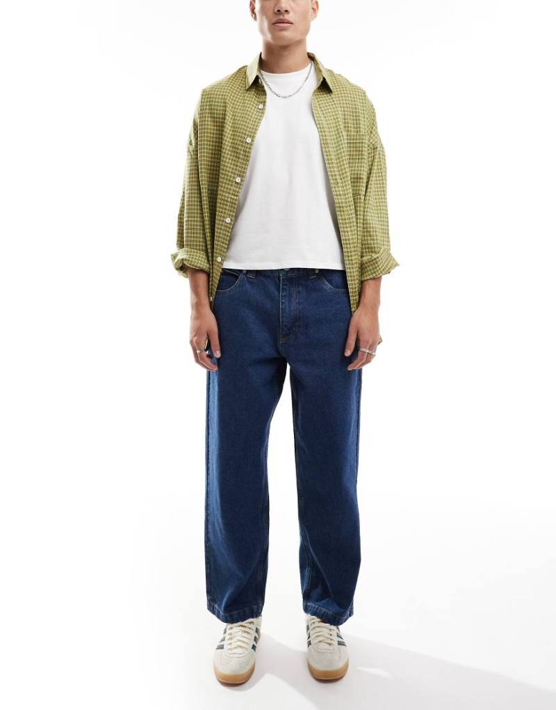 Santa Cruz - Jeans in Blau mit klassischem Logo-Etikett von Santa Cruz