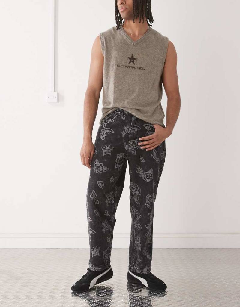 Santa Cruz - Jeans in verwaschenem Schwarz mit Rosendruck von Santa Cruz