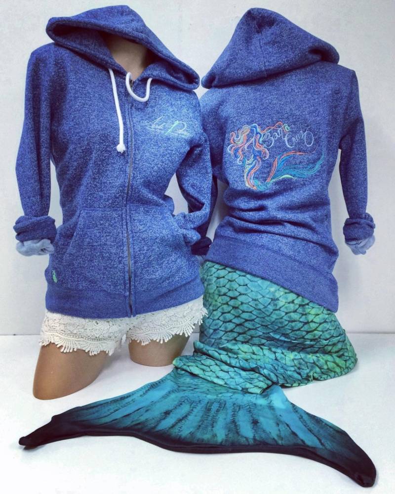 Mermaid-storm Blue Zip Up Kapuzenpullover Made in Santa Cruz Ca Mermaid-storm Blue Zip Up Kapuzenpullover Made in Santa Cruz Ca von SantaCruzMermaidShop