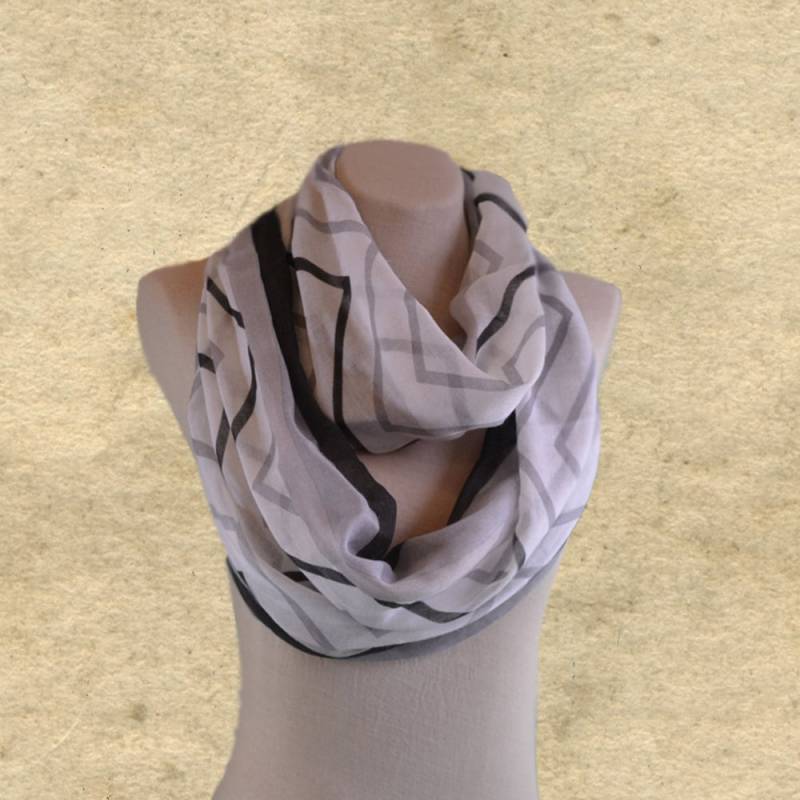 Loop-Schal Im Chevron-Print Leichter Aus Baumwolle von SantiniStudio