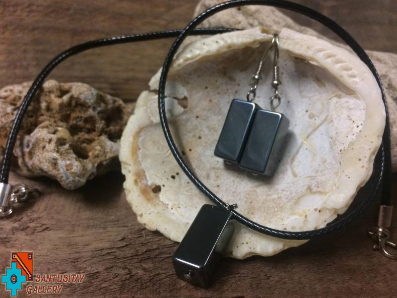 Hämatit-Set Von Ohrringen Und Anhänger Schmuck Handgearbeitet Grau Stein Power Erde Energie Edelstein Geschenk Für Sie von Santusitay