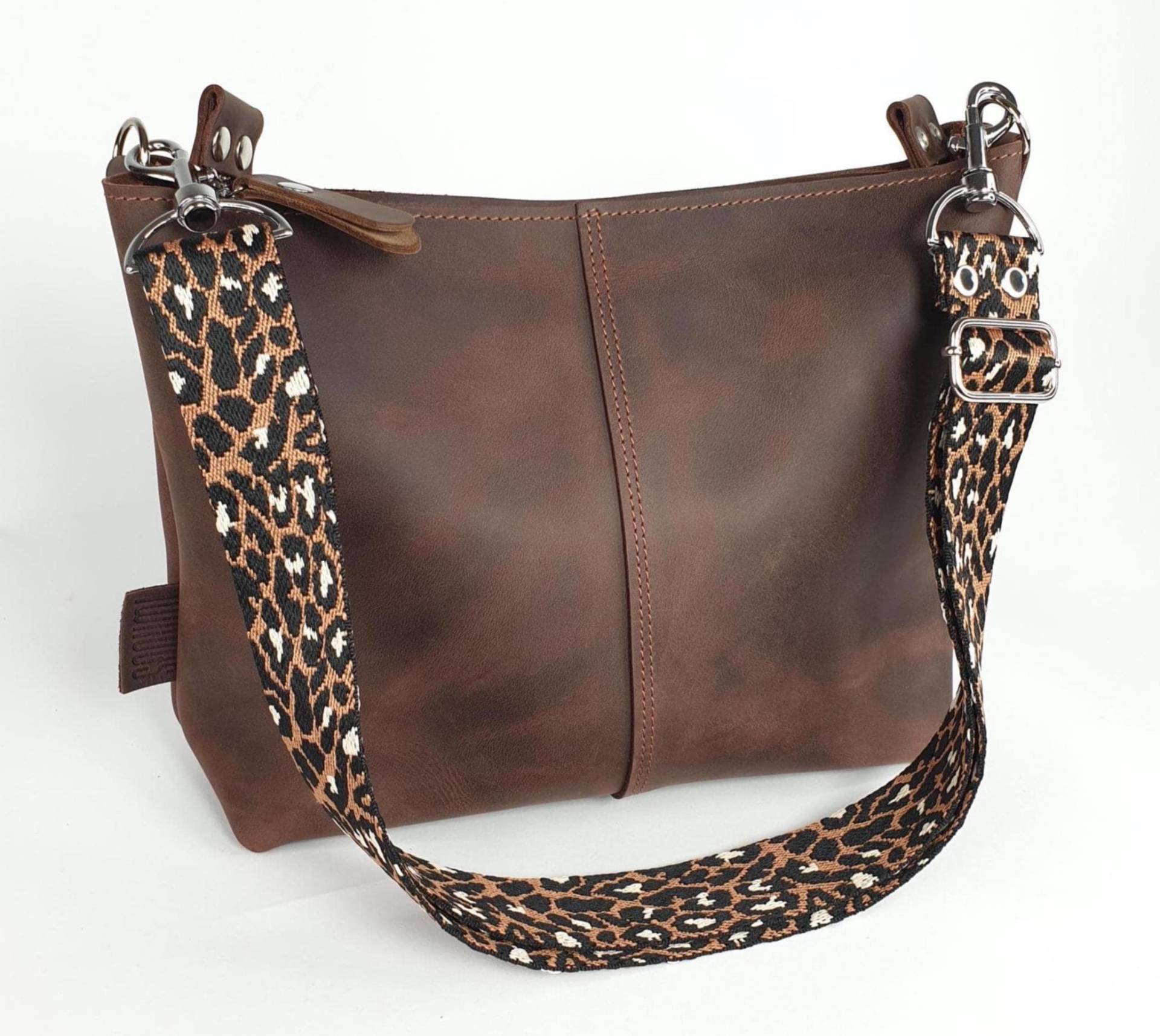 Leder Umhängetasche Braun Damen Und Mädchen, Stoffgurt Mit Leoprint, Mittelgroße Schultertasche Reißverschluss, 30 X 23 10 cm von SanumiLeatherGoods