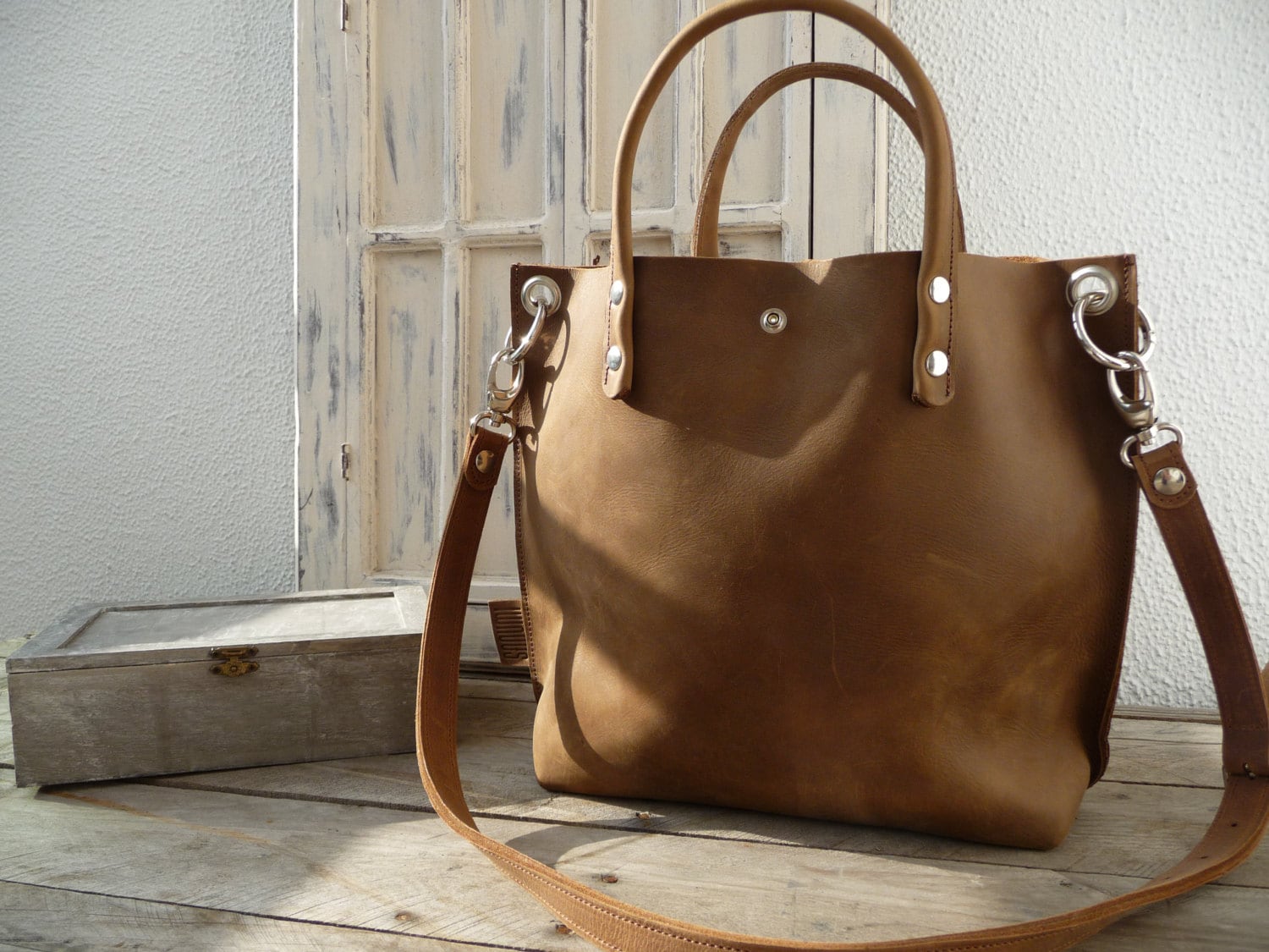 Lou - Brown, Small Leather Shopper, Real Women Shoulder Bag, Tote With Short Handles, Brown Bag von SanumiLeatherGoods