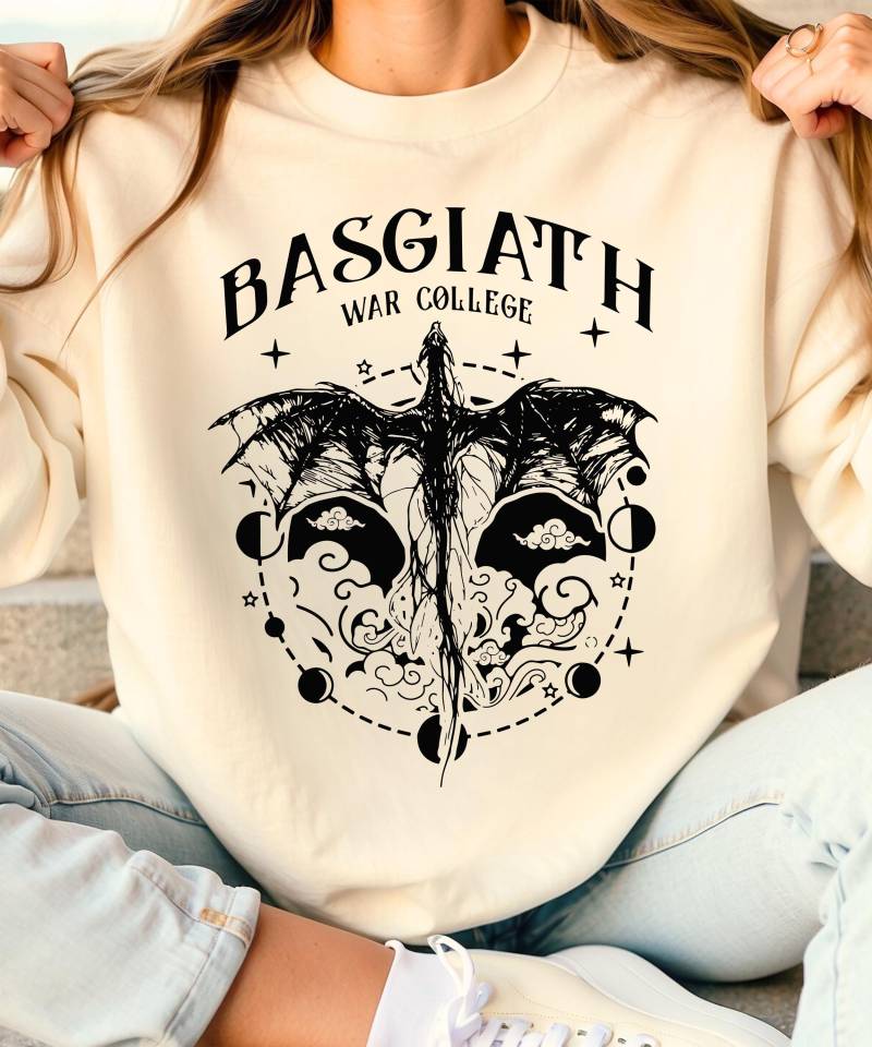 4 Flügel Drachen Lesen Sweater, Basgiath Wars College Sweatshirt, Gothic Geburtstag Geschenk Für Sie Dunkel Academia Shirt Literatur von SanyliciousDesigns