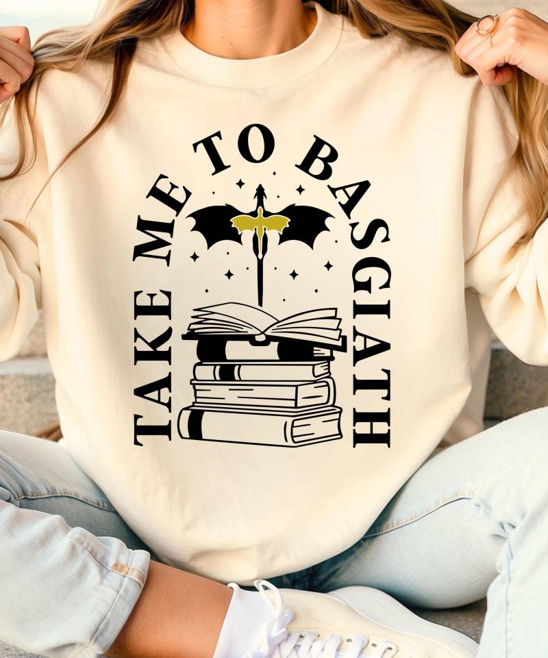 4 Flügel Drachen Lesen Sweater, Basgiath Wars College Sweatshirt, Gothic Geburtstag Geschenk Für Sie Dunkel Academia Shirt Literatur von SanyliciousDesigns