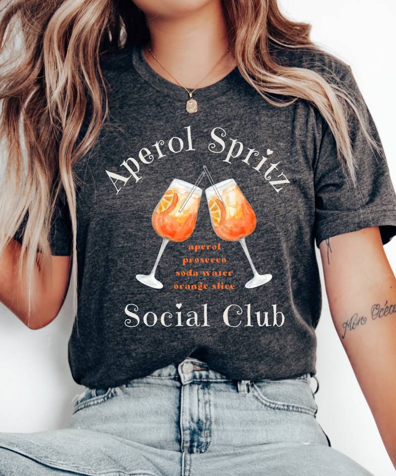 Aperol Spritz T-Shirt, Social Club Shirt von SanyliciousDesigns