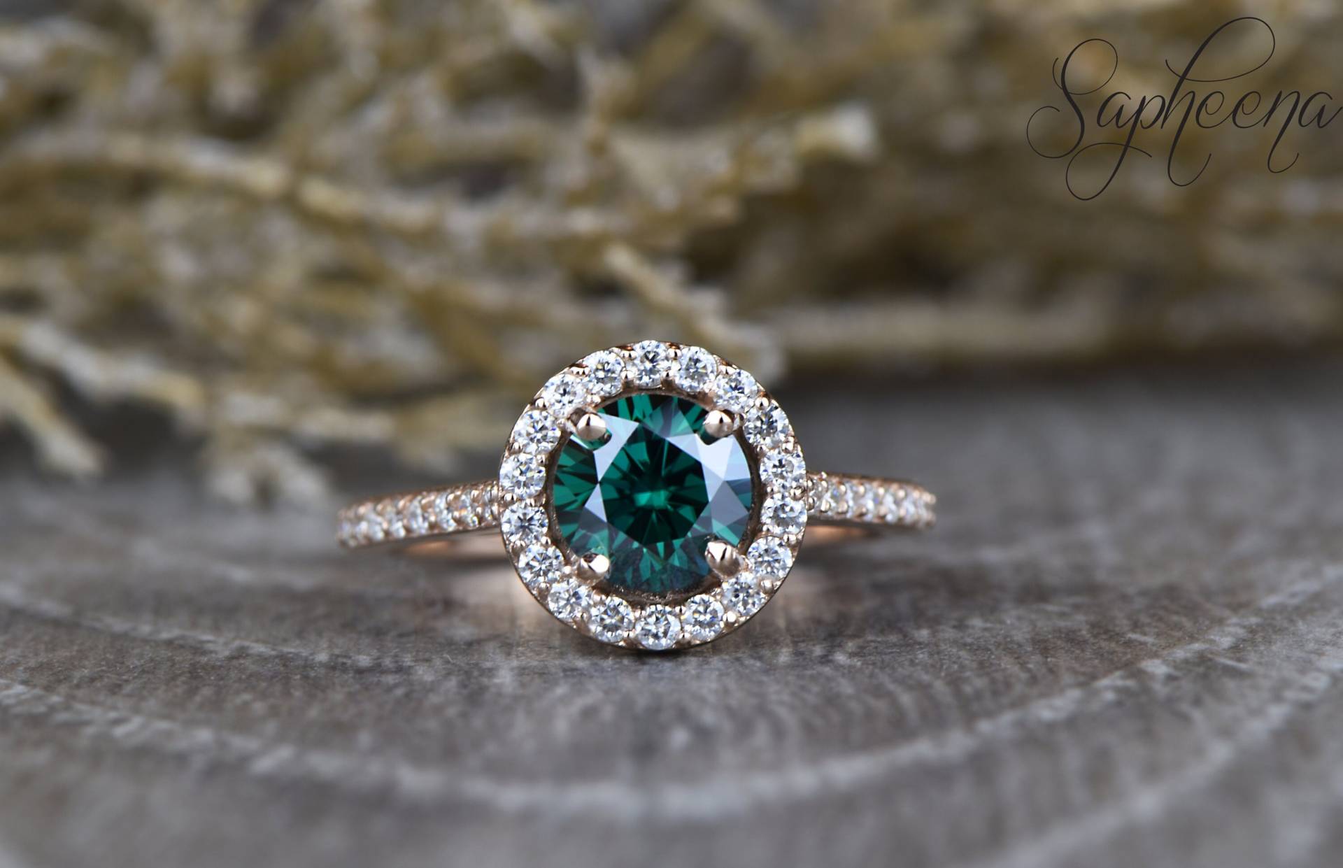 1.0 Ct Grüner Moissanit Halo Verlobungsring - Massiv Gold Pave Diamant Ring Einzigartiger Rundschliff Brautring Vintage Schmuck von Sapheena