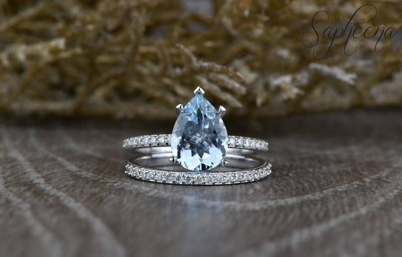 Pear Cut Natürlicher Aquamarin Solitär Braut Ring, Blauer Diamant Eternity Ehering, Solid Gold 14K/18K Ring Set von Sapheena