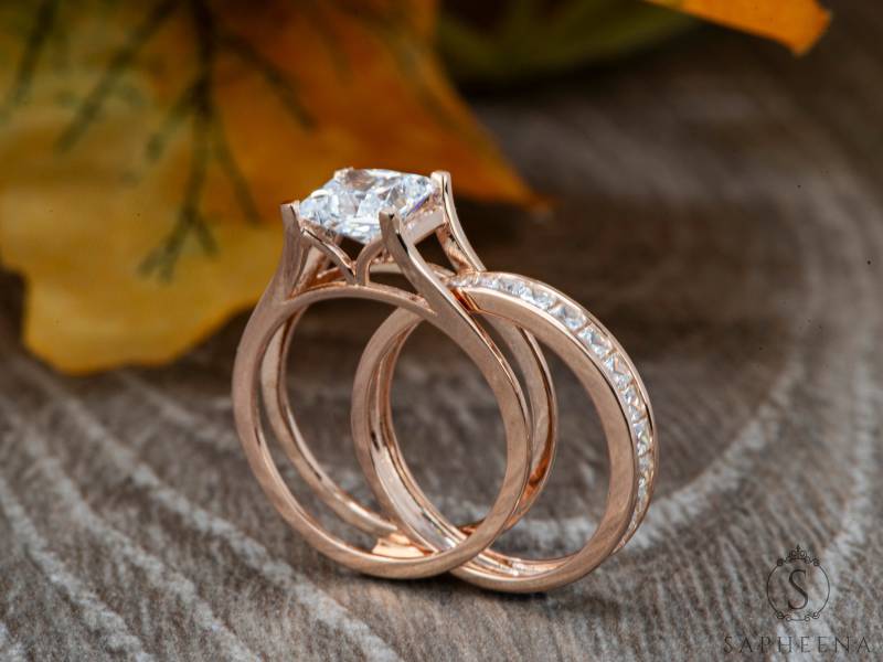 Princess Cut Hochzeitsset , Diamant Verlobungsring, Hochzeitsring Square Cut, Brautring Set, Sterling Silber Ehering von SapheenaTresors