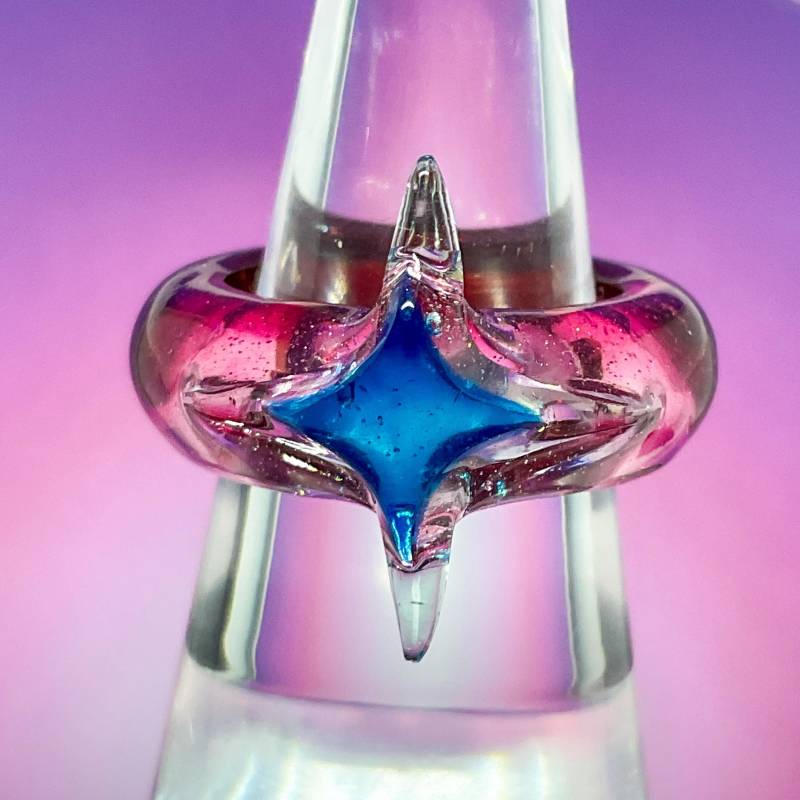 034 Balkon Nachtansicht, Handgemachter Ring [Auf Bestellung] von SapphirelyStudio